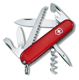 Rode camper zakmes van het merk victorinox