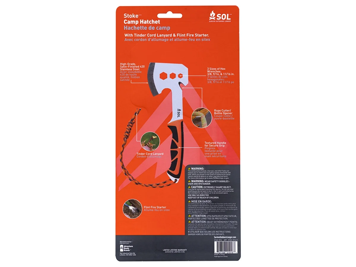 Kampeers bijl met een fire starter en tinder cord van het merk Sol